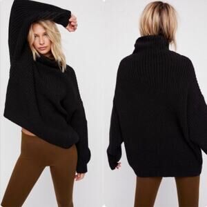 FREE PEOPLE Swim Too Deep Turtleneck Sweater - Black - Small - chunky oversized